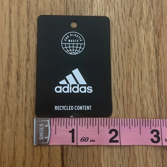 Adidas Tag - Picture 4 of 5